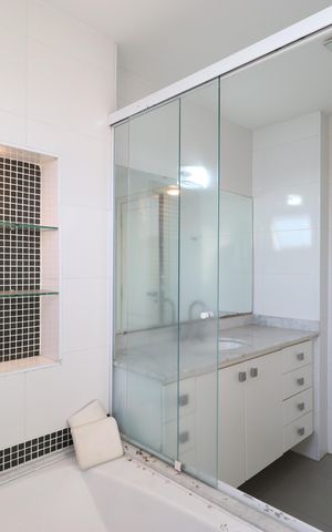 Apartamento à venda com 145m², 3 quartos e 2 vagasBanheiro da Suíte
