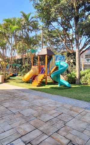 Apartamento à venda com 145m², 3 quartos e 2 vagas Apartamento à venda com 145m², 3 quartos e 2 vagasÁrea comum - Playground