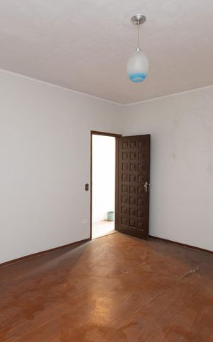 Casa para alugar com 100m², 4 quartos e 2 vagas Casa para alugar com 100m², 4 quartos e 2 vagasSala