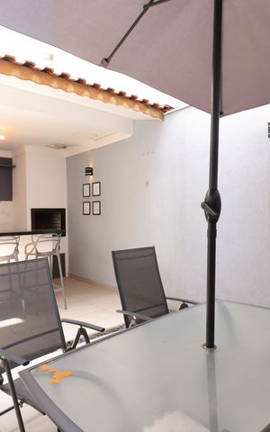 Casa para alugar com 143m², 2 quartos e 2 vagasQuintal