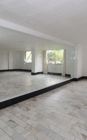 Apartamento para alugar com 100m², 3 quartos e 2 vagas Apartamento para alugar com 100m², 3 quartos e 2 vagasÁrea comum - Salão de festas