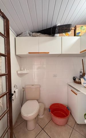 Casa para alugar com 145m², 2 quartos e 2 vagas Casa para alugar com 145m², 2 quartos e 2 vagasBanheiro de serviço/ ateliê