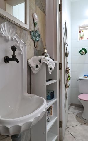 Casa para alugar com 145m², 2 quartos e 2 vagas Casa para alugar com 145m², 2 quartos e 2 vagasLavabo