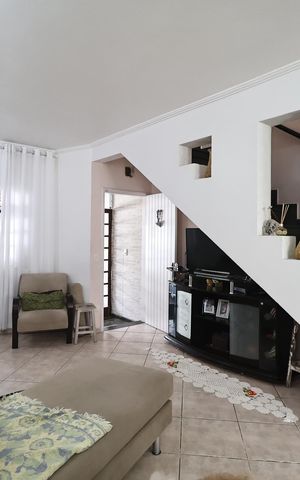 Casa para alugar com 145m², 2 quartos e 2 vagas Casa para alugar com 145m², 2 quartos e 2 vagasSala