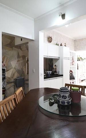 Casa para alugar com 145m², 2 quartos e 2 vagas Casa para alugar com 145m², 2 quartos e 2 vagasSala