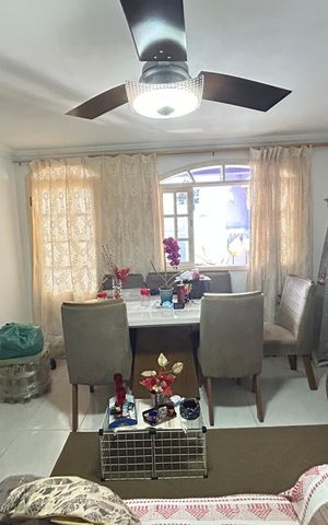 Casa à venda com 50m², 1 quarto e sem vagaSala