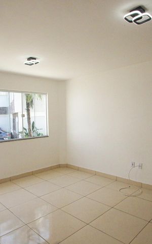 Casa à venda com 70m², 2 quartos e 1 vagaSala