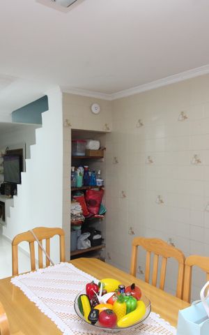 Casa à venda com 150m², 3 quartos e 2 vagasSala de jantar