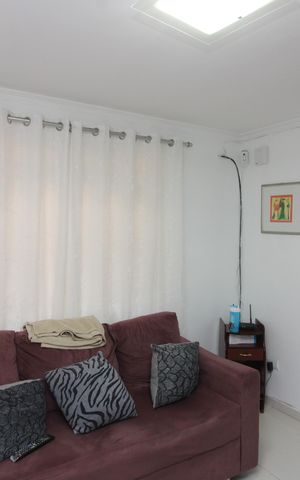 Casa à venda com 150m², 3 quartos e 2 vagasSala