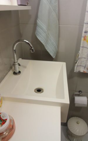 Casa à venda com 150m², 3 quartos e 2 vagasBanheiro 1