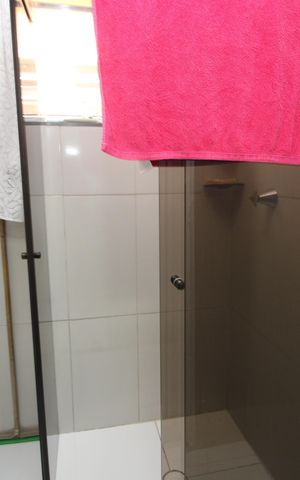 Casa à venda com 150m², 3 quartos e 2 vagasBanheiro 1
