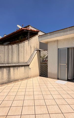 Casa à venda com 143m², 2 quartos e 2 vagas Casa à venda com 143m², 2 quartos e 2 vagasSacada do Quarto 2