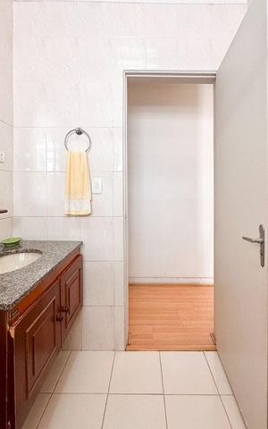 Casa à venda com 143m², 2 quartos e 2 vagas Casa à venda com 143m², 2 quartos e 2 vagasBanheiro Social