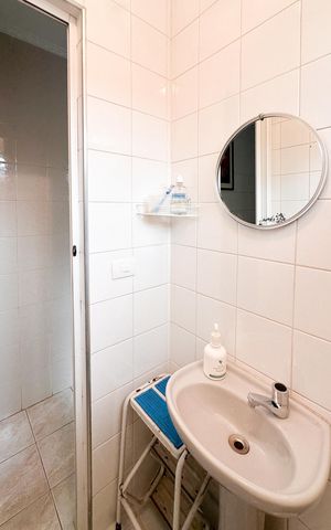 Casa à venda com 143m², 2 quartos e 2 vagas Casa à venda com 143m², 2 quartos e 2 vagasLavabo
