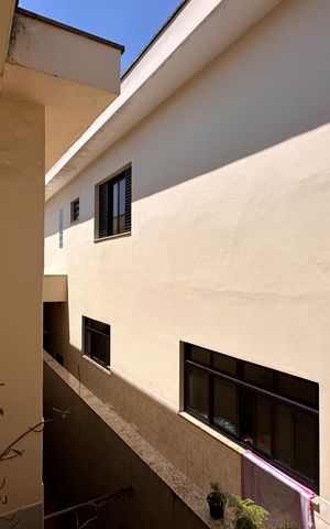 Casa à venda com 143m², 2 quartos e 2 vagas Casa à venda com 143m², 2 quartos e 2 vagasVista do Quarto 1