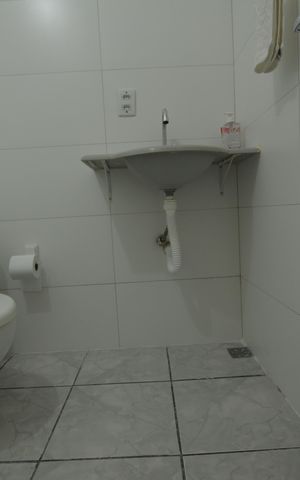 Apartamento para alugar com 55m², 2 quartos e 1 vagaBANHEIRO