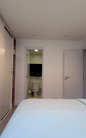 Apartamento à venda com 144m², 3 quartos e 2 vagas Apartamento à venda com 144m², 3 quartos e 2 vagasSuíte