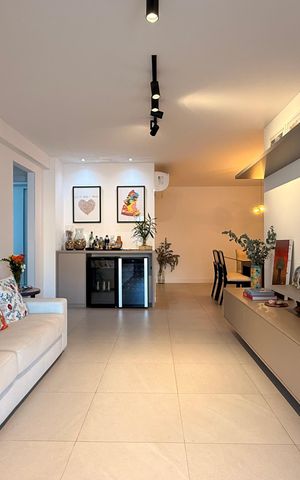 Apartamento à venda com 144m², 3 quartos e 2 vagas Apartamento à venda com 144m², 3 quartos e 2 vagasSala