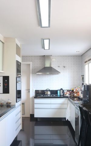 Apartamento à venda com 167m², 3 quartos e 3 vagasCozinha