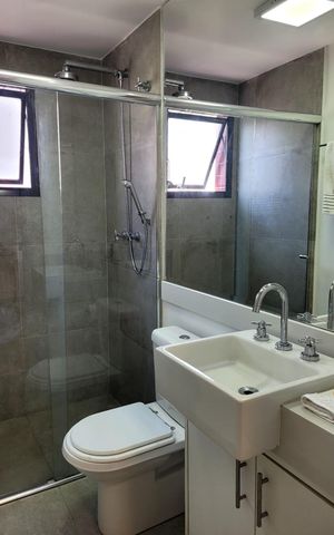 Apartamento à venda com 93m², 2 quartos e 2 vagas Apartamento à venda com 93m², 2 quartos e 2 vagasBanheiro 1