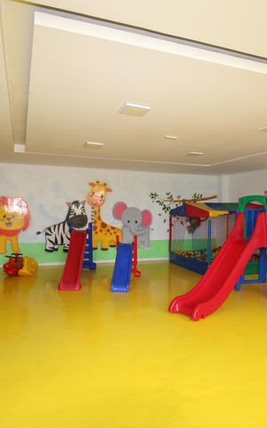 Apartamento à venda com 43m², 2 quartos e sem vagaÁrea comum