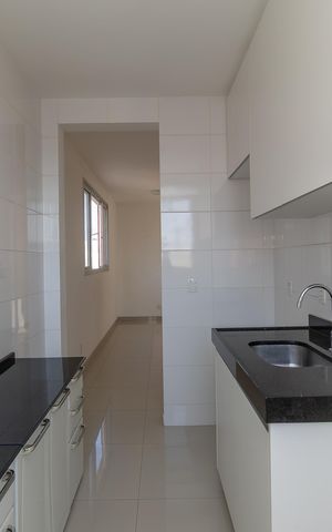 Apartamento à venda com 53m², 2 quartos e 1 vaga Apartamento à venda com 53m², 2 quartos e 1 vagaCozinha e Área de Serviço