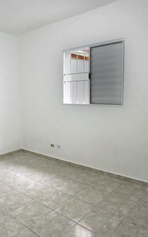Casa para alugar com 74m², 3 quartos e 3 vagas Casa para alugar com 74m², 3 quartos e 3 vagasQuarto 2