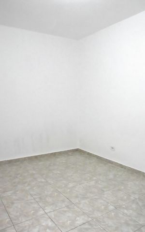 Casa para alugar com 74m², 3 quartos e 3 vagas Casa para alugar com 74m², 3 quartos e 3 vagasQuarto 2