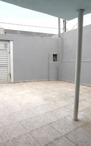 Casa para alugar com 74m², 3 quartos e 3 vagas Casa para alugar com 74m², 3 quartos e 3 vagasGaragem