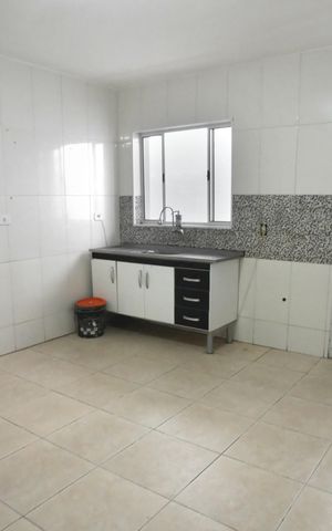 Casa para alugar com 74m², 3 quartos e 3 vagas Casa para alugar com 74m², 3 quartos e 3 vagasCozinha