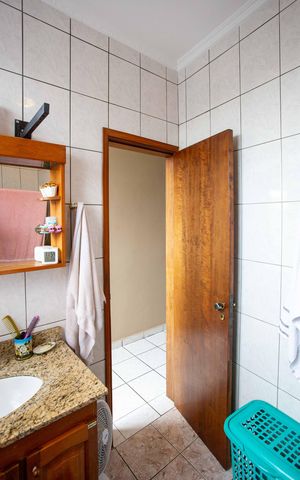 Casa à venda com 460m², 4 quartos e 3 vagasBanheiro Social