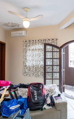 Casa à venda com 460m², 4 quartos e 3 vagasSala