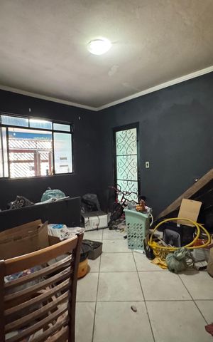 Casa à venda com 236m², 4 quartos e 2 vagas Casa à venda com 236m², 4 quartos e 2 vagasSala 2 - Casa 2