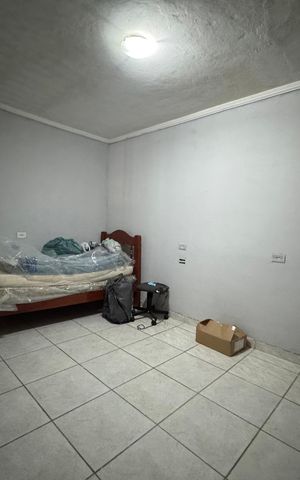 Casa à venda com 236m², 4 quartos e 2 vagas Casa à venda com 236m², 4 quartos e 2 vagasQuarto 4 - Casa 2