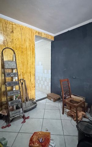 Casa à venda com 236m², 4 quartos e 2 vagas Casa à venda com 236m², 4 quartos e 2 vagasSala 2 - Casa 2