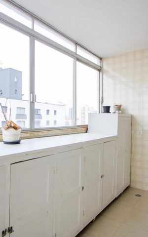 Apartamento à venda com 270m², 3 quartos e 1 vaga Apartamento à venda com 270m², 3 quartos e 1 vagaÁrea de serviço