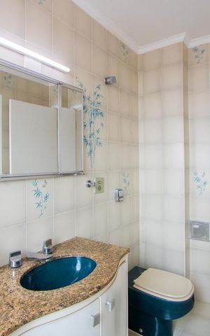 Apartamento à venda com 270m², 3 quartos e 1 vaga Apartamento à venda com 270m², 3 quartos e 1 vagaBanheiro Suíte