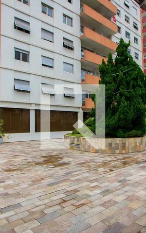 Apartamento à venda com 270m², 3 quartos e 1 vaga Apartamento à venda com 270m², 3 quartos e 1 vagaÁrea comum