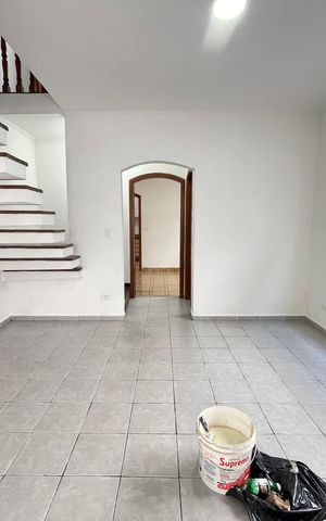 Casa para alugar com 253m², 4 quartos e 2 vagasSala