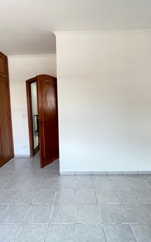 Casa para alugar com 253m², 4 quartos e 2 vagasQuarto 3