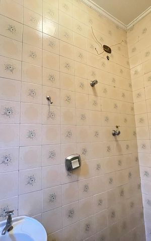 Casa para alugar com 253m², 4 quartos e 2 vagasBanheiro de serviço