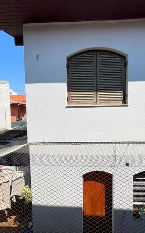 Casa para alugar com 253m², 4 quartos e 2 vagasQuarto 1