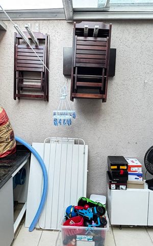Casa à venda com 102m², 2 quartos e 2 vagasArea de Serviço