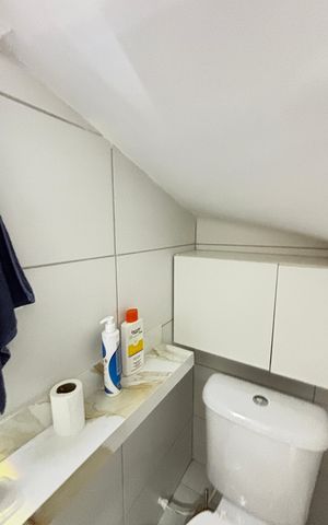 Casa à venda com 102m², 2 quartos e 2 vagasLavabo