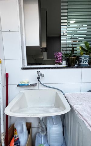 Casa à venda com 102m², 2 quartos e 2 vagasArea de Serviço