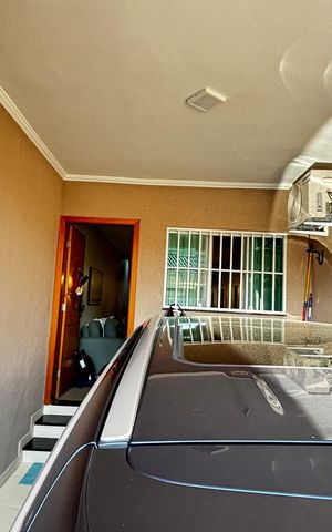 Casa à venda com 102m², 2 quartos e 2 vagasGaragem