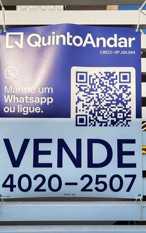 Casa à venda com 102m², 2 quartos e 2 vagasFachada