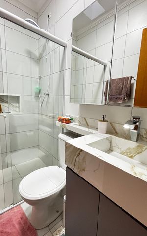 Casa à venda com 102m², 2 quartos e 2 vagasBanheiro