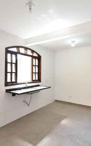 Casa para alugar com 55m², 1 quarto e 2 vagasCozinha