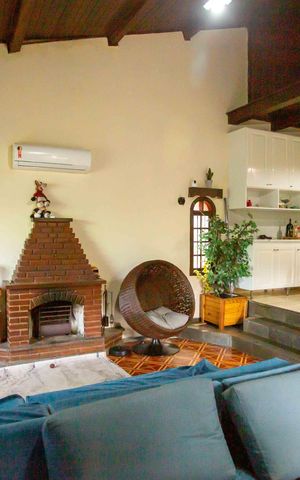 Casa à venda com 251m², 3 quartos e 2 vagasSala de TV